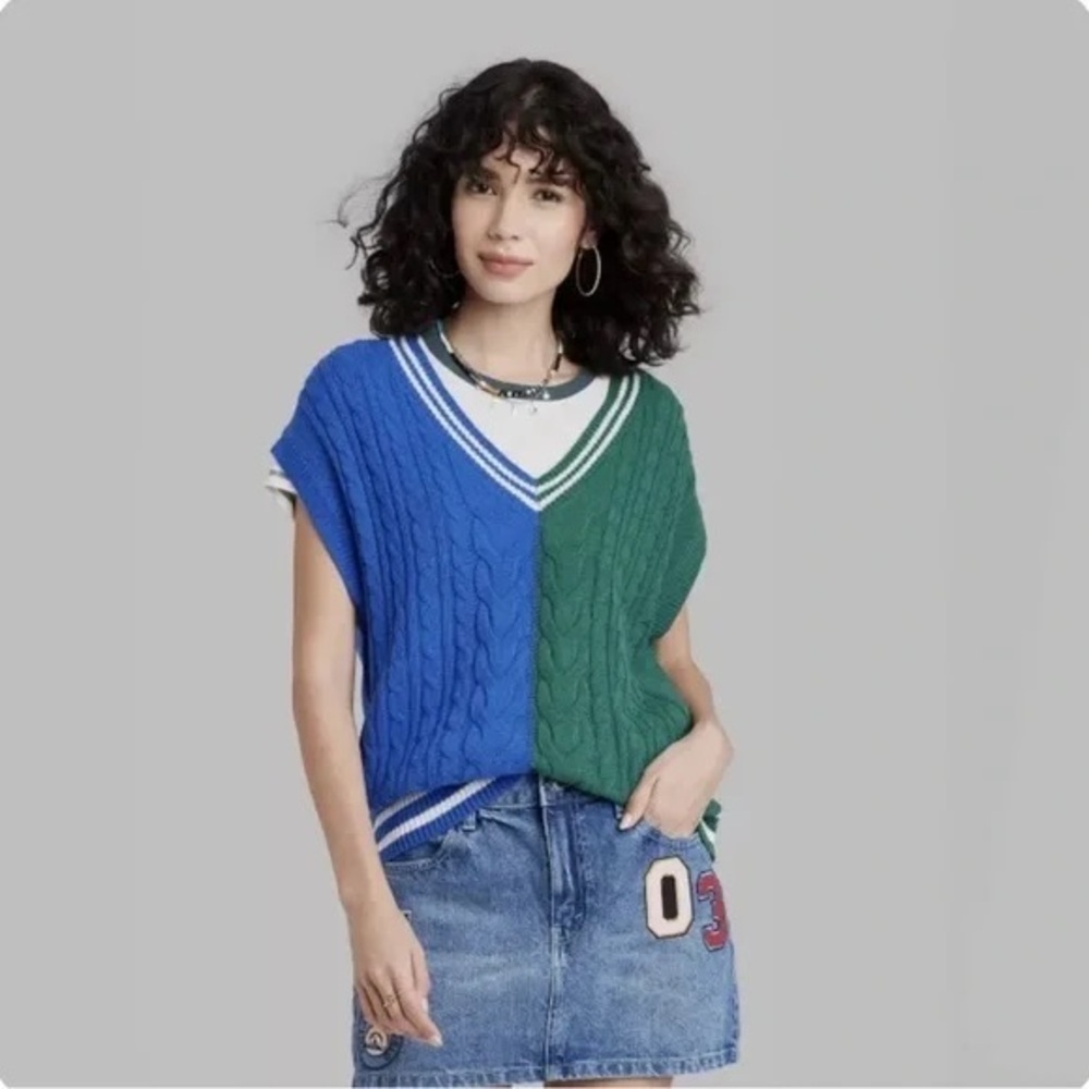 Wild fable - Cable Color-block V Neck Sleeveless Lightweight Sweater Size Small